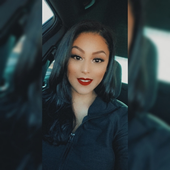 Meet your Posher, Nena - Picture 1 of 1